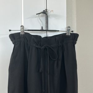 Gianni Bini Paperbag high waisted, black, straight leg, ankle trouser.